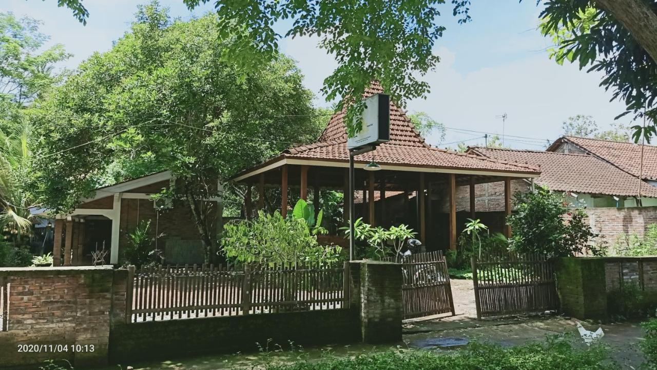 Kumojoyo Homestay Magelang Dış mekan fotoğraf